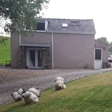 Tudor Cottage, Newby Bridge 度假居 *