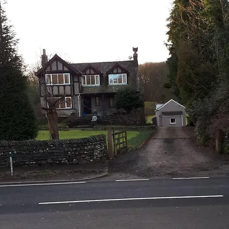Tudor Cottage, Newby Bridge Semesterbostad *